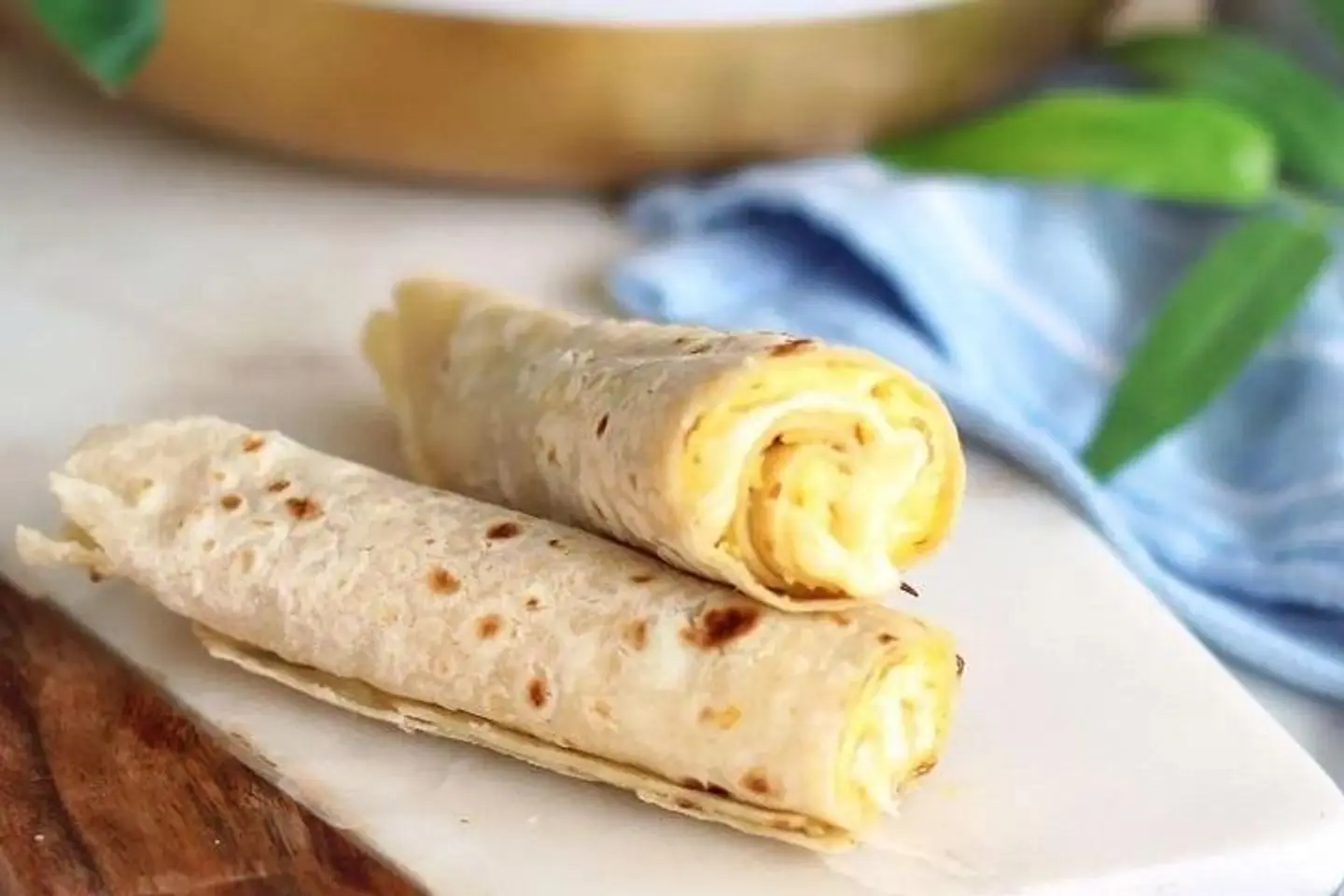 Chapati With Egg And Cheese