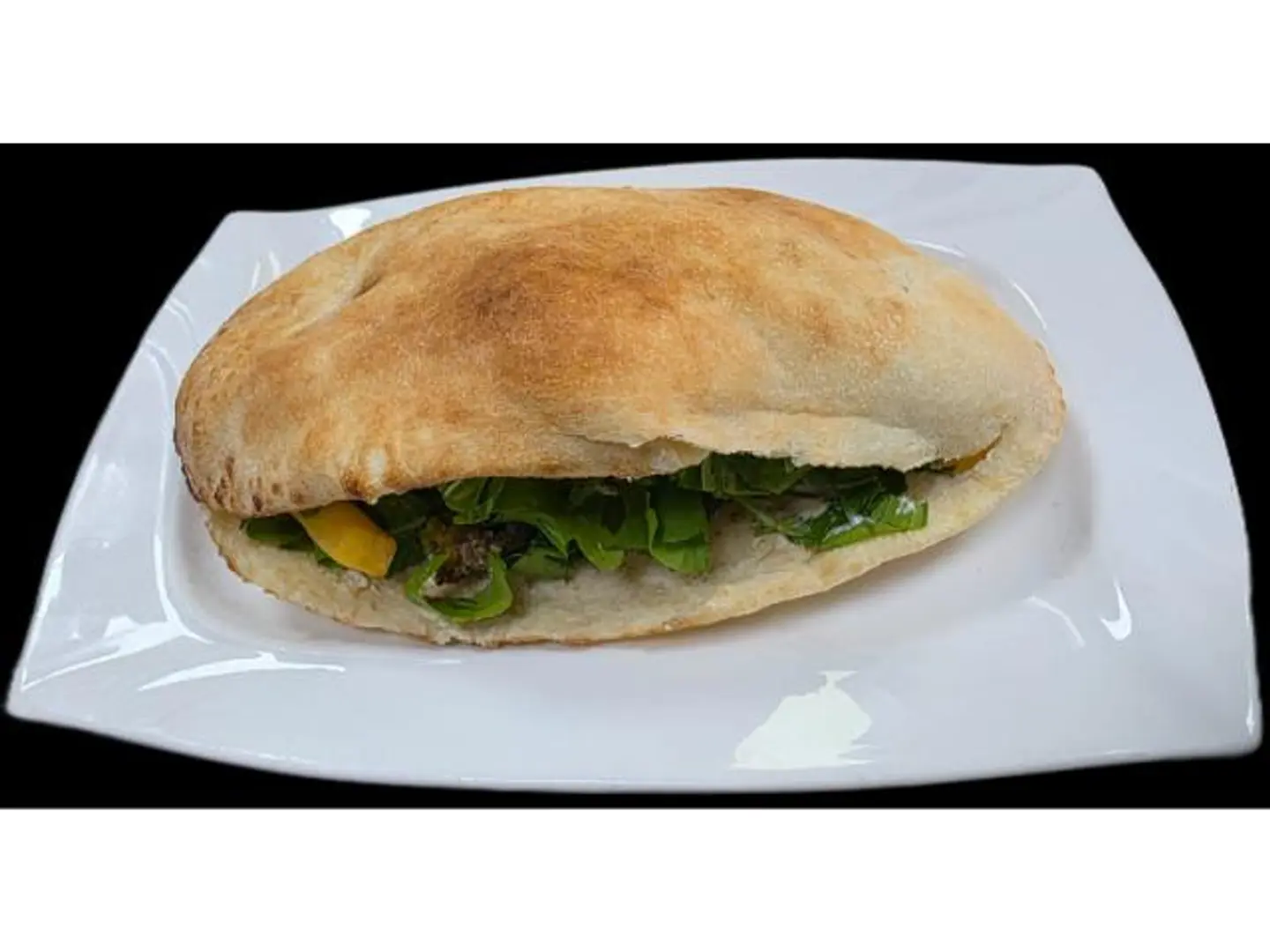 ساندوتش فلافل بالحمص