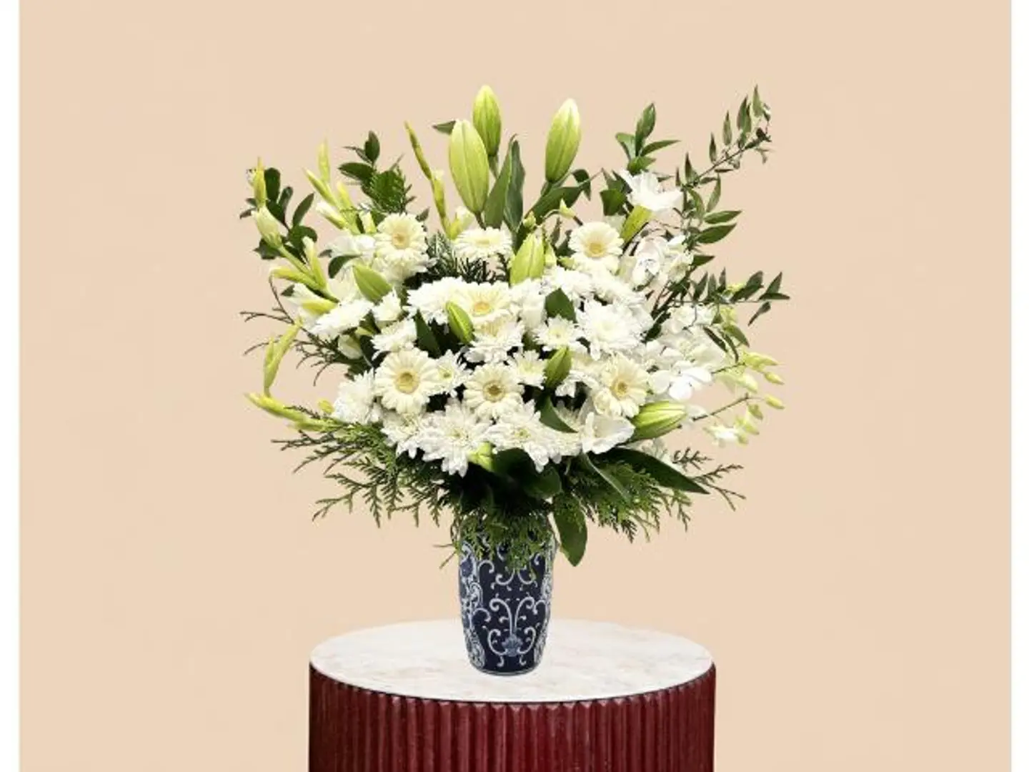 A Luxurious Dutch Flower Vase Featuring Gerbera, Casablanca And Gladiolus