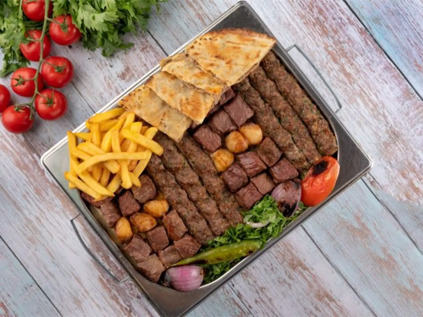 مشاوي عائلي لحم