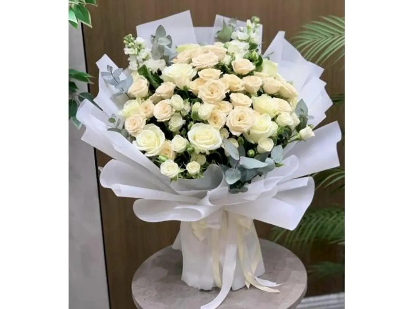 Off White Flower Bouquet