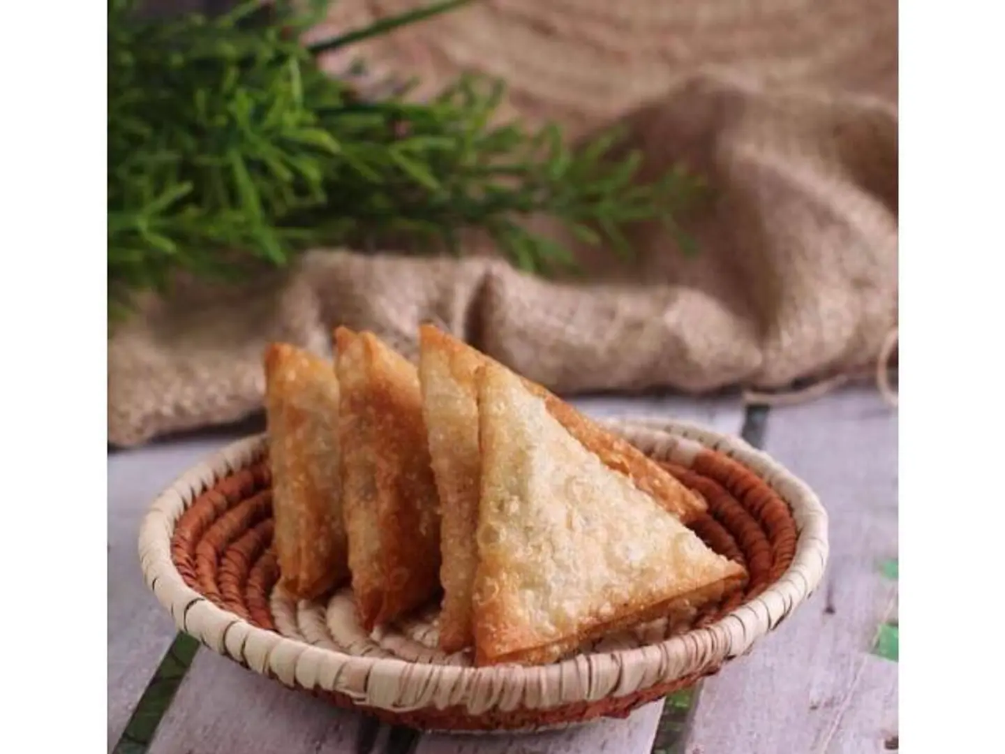 سمبوسة جبنه