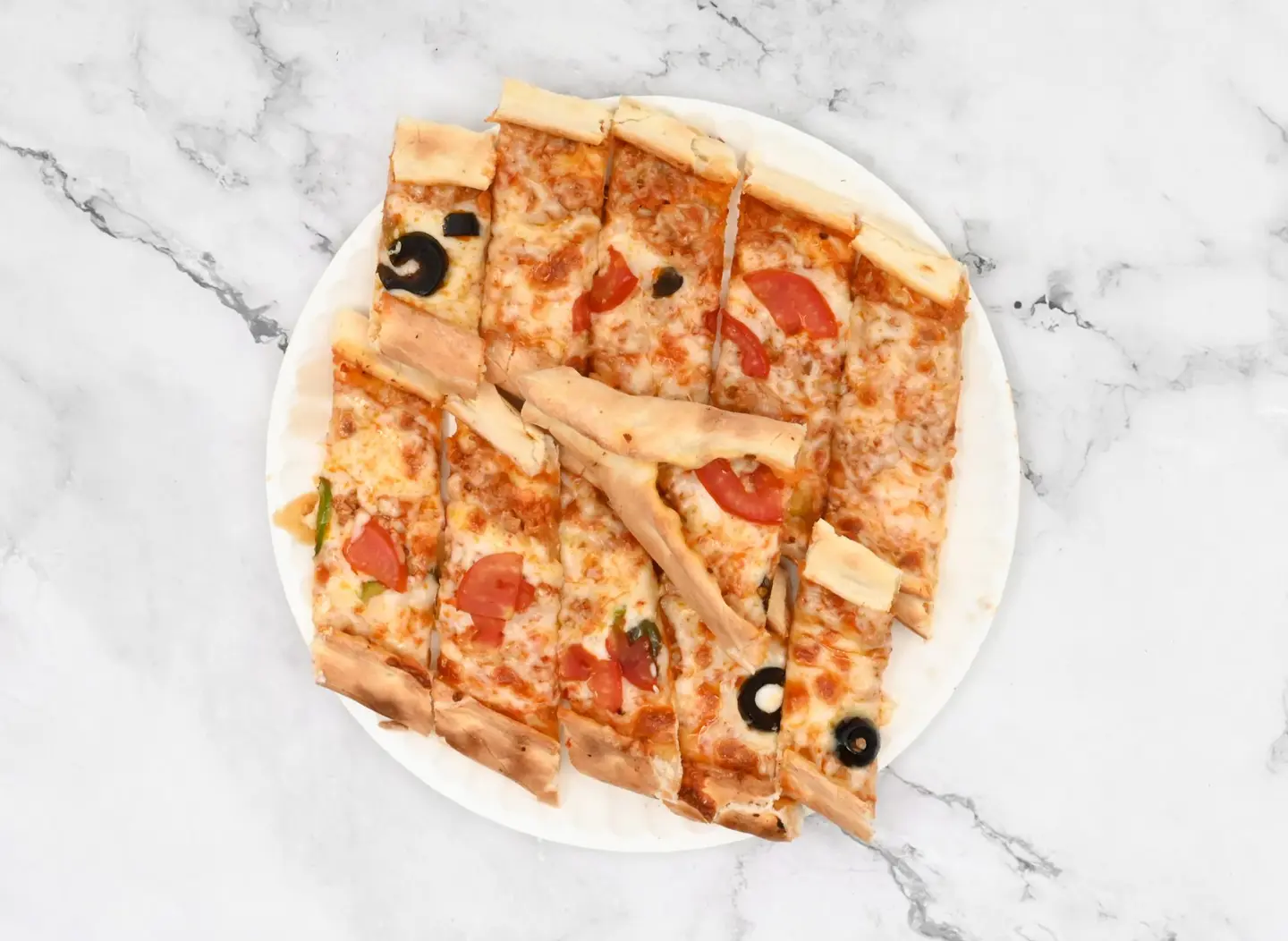 دجاج مشكل مع جبن