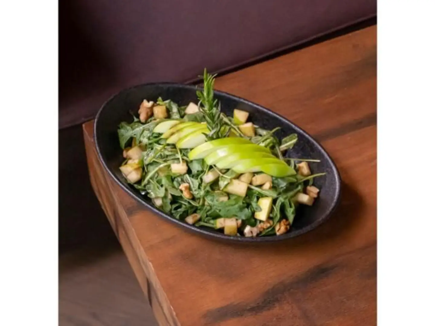 Rocca Salad With Apple & Nuts