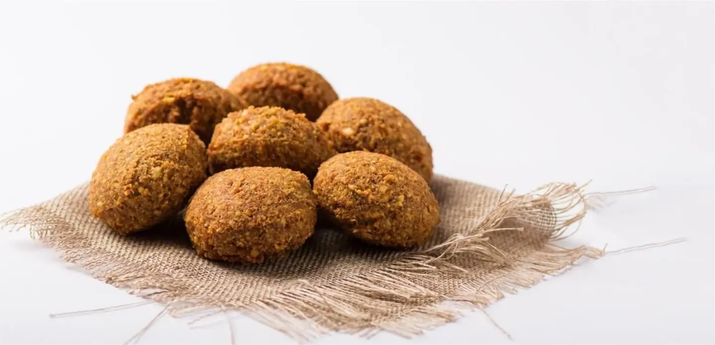 Falafel Stuffed With Chili