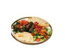 صحن مقبلات مشكل