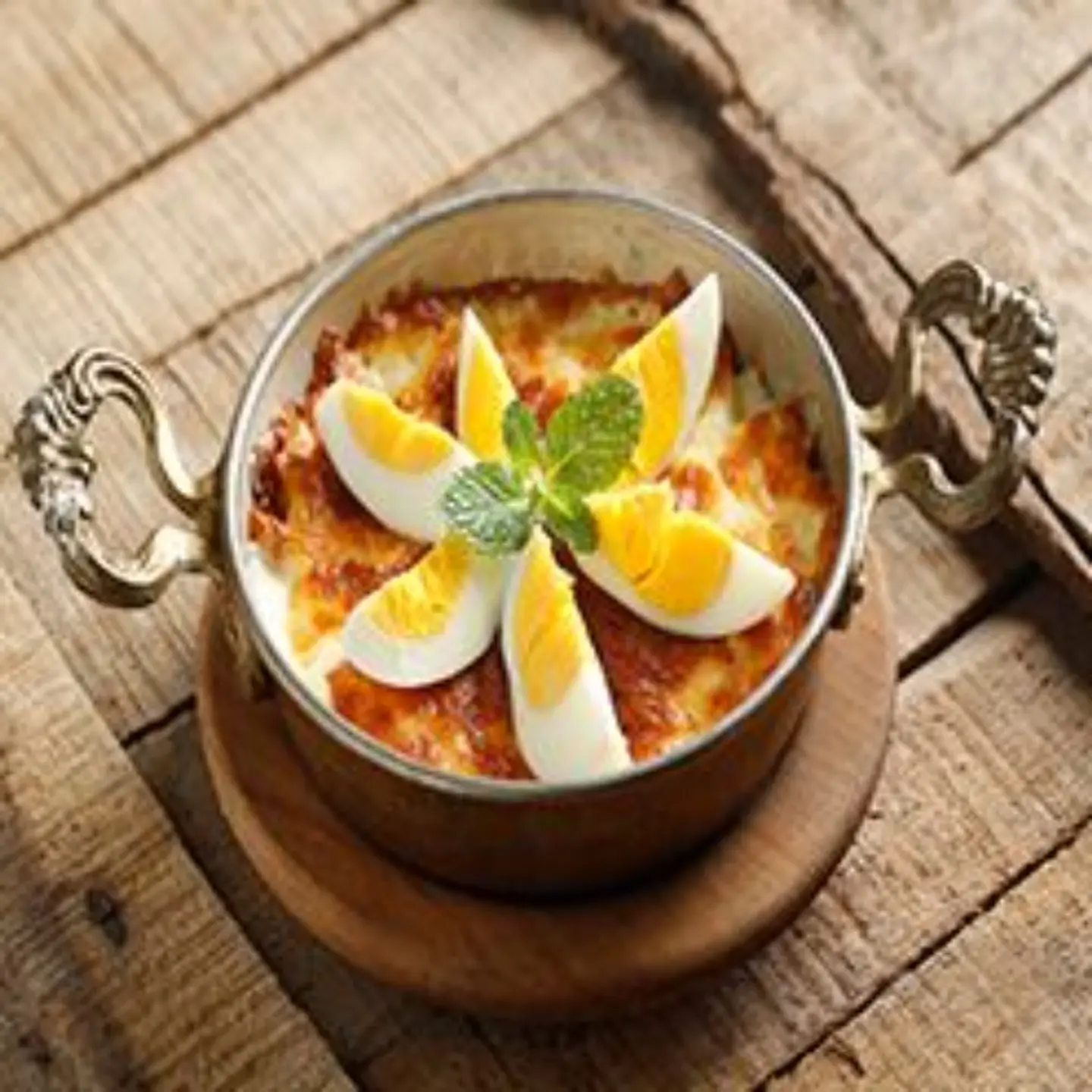 Eggs With Mozzarella Cheese