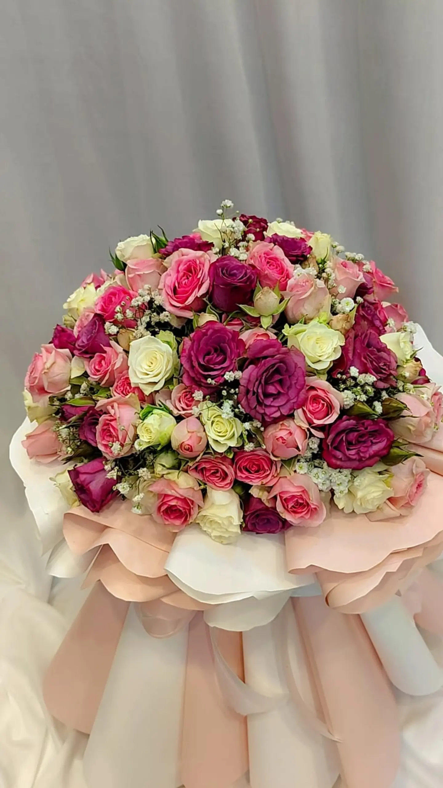 Rosy Embrace 303