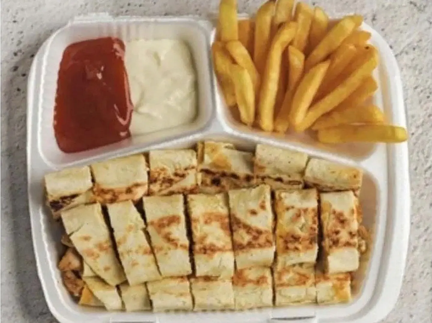 صحن عربي تربل مه الجبنة