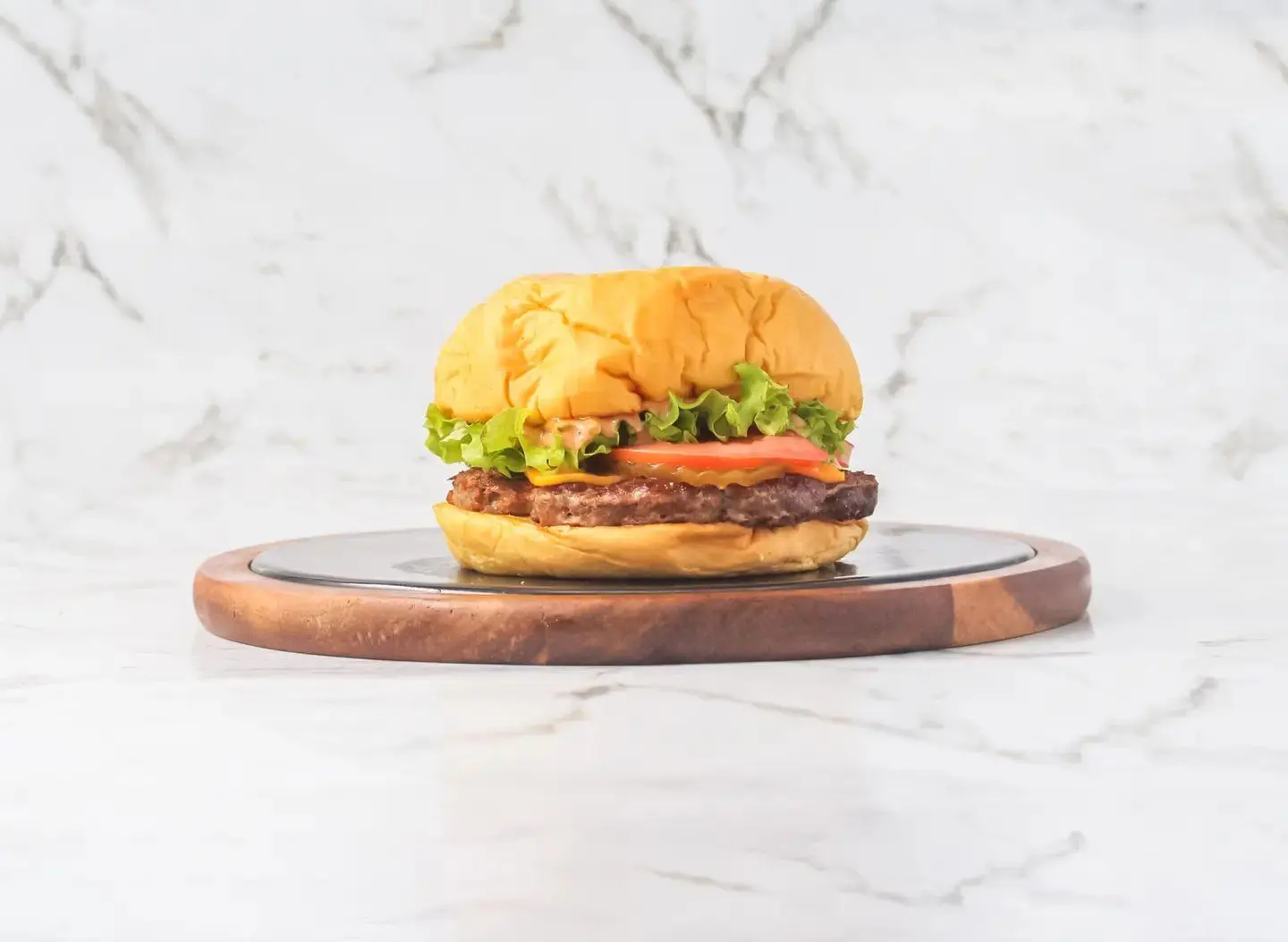 برجر لحم عجل فرش