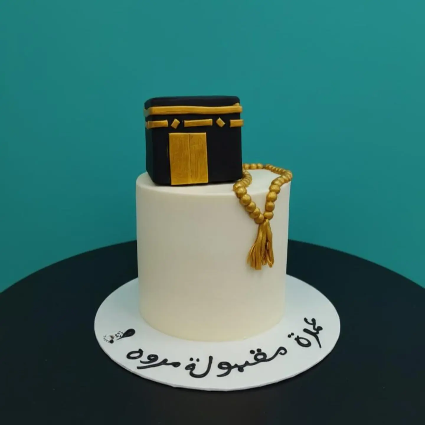 Umrah Maqbool Cake 3