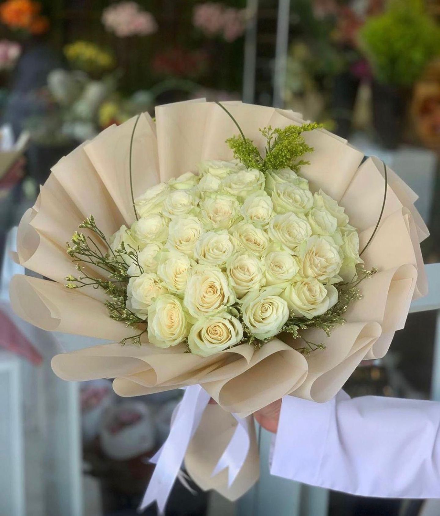 بوكيه ورد ابيضّ جوري ٤٠ حبه