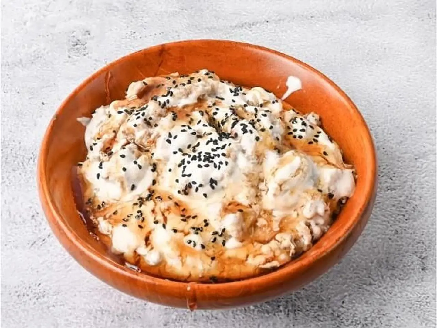 معصوب بالقشطة وعسل