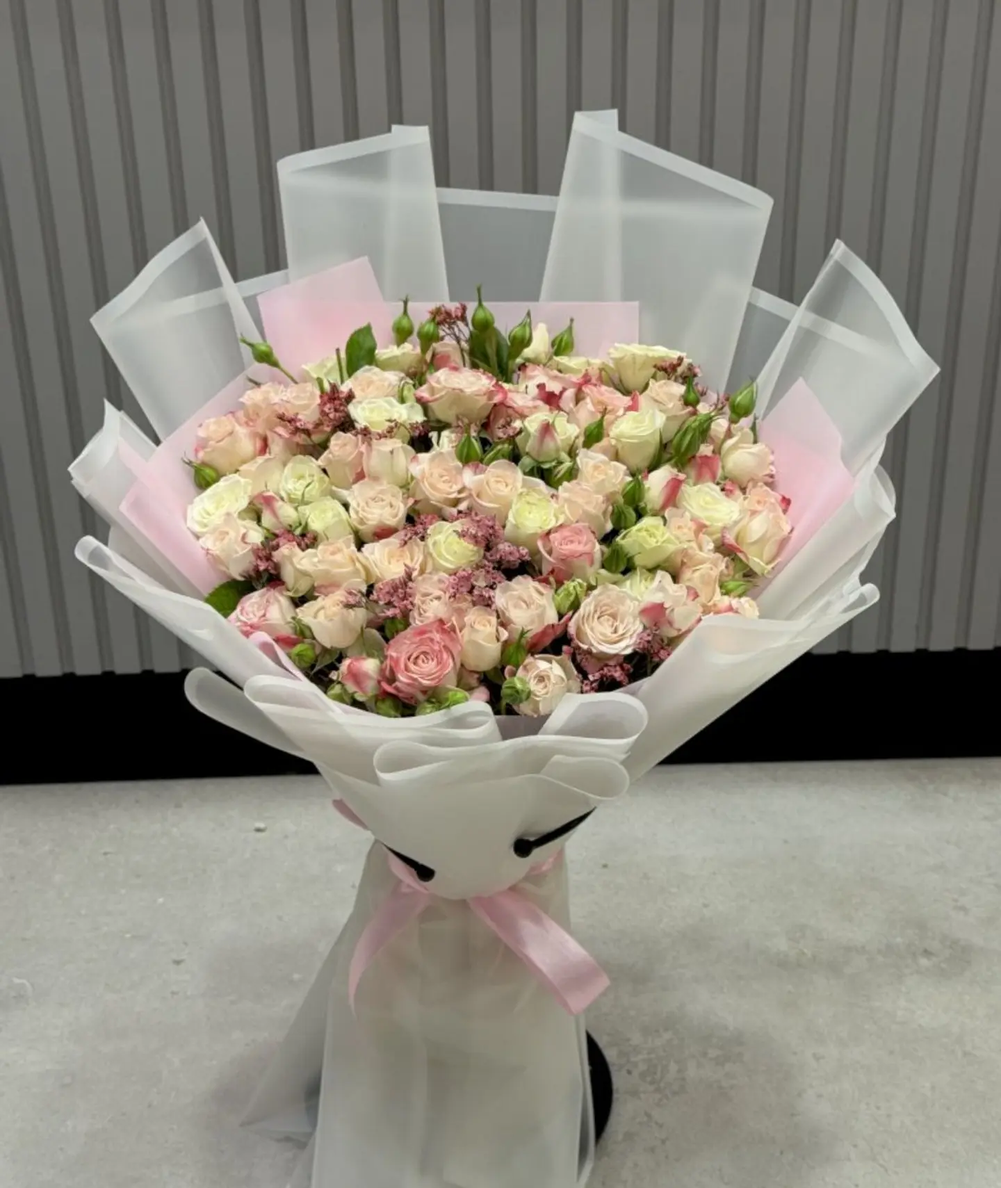 Natural Rose Bouquet 42