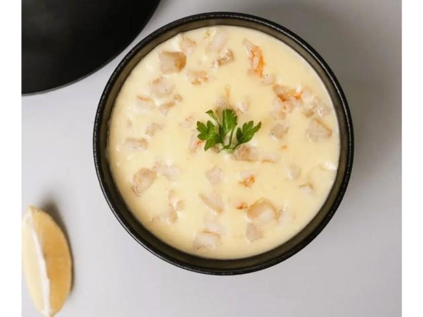 شوربة كريمة ثمار بحر