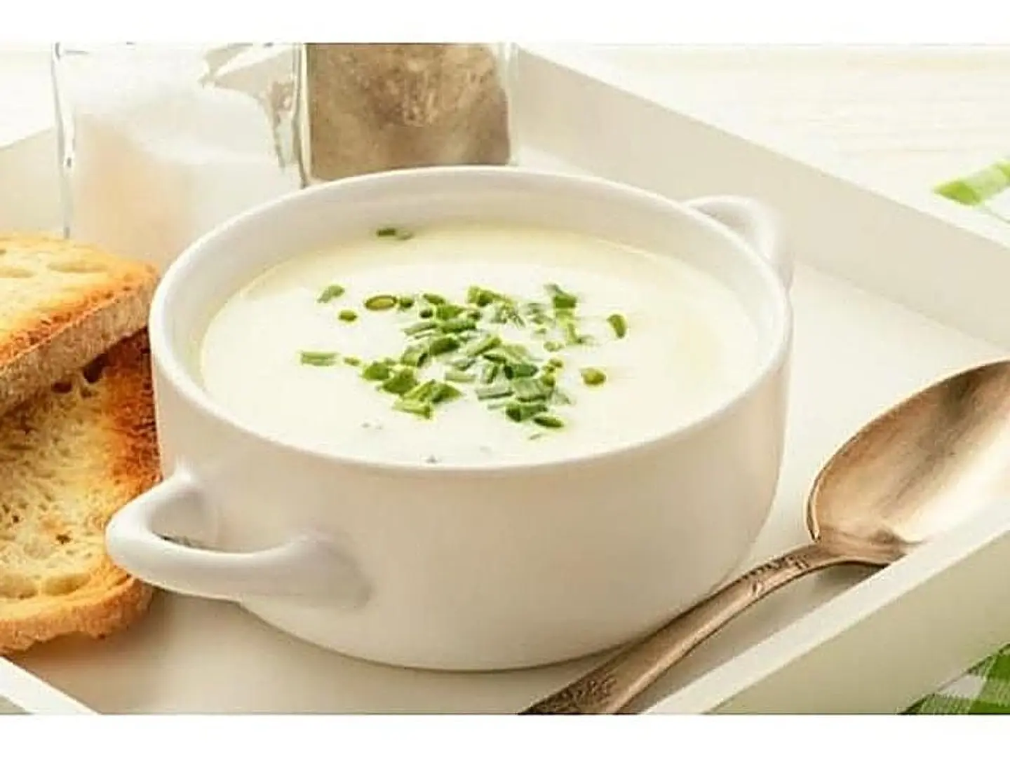 شوربة الكريمة مع الفطر