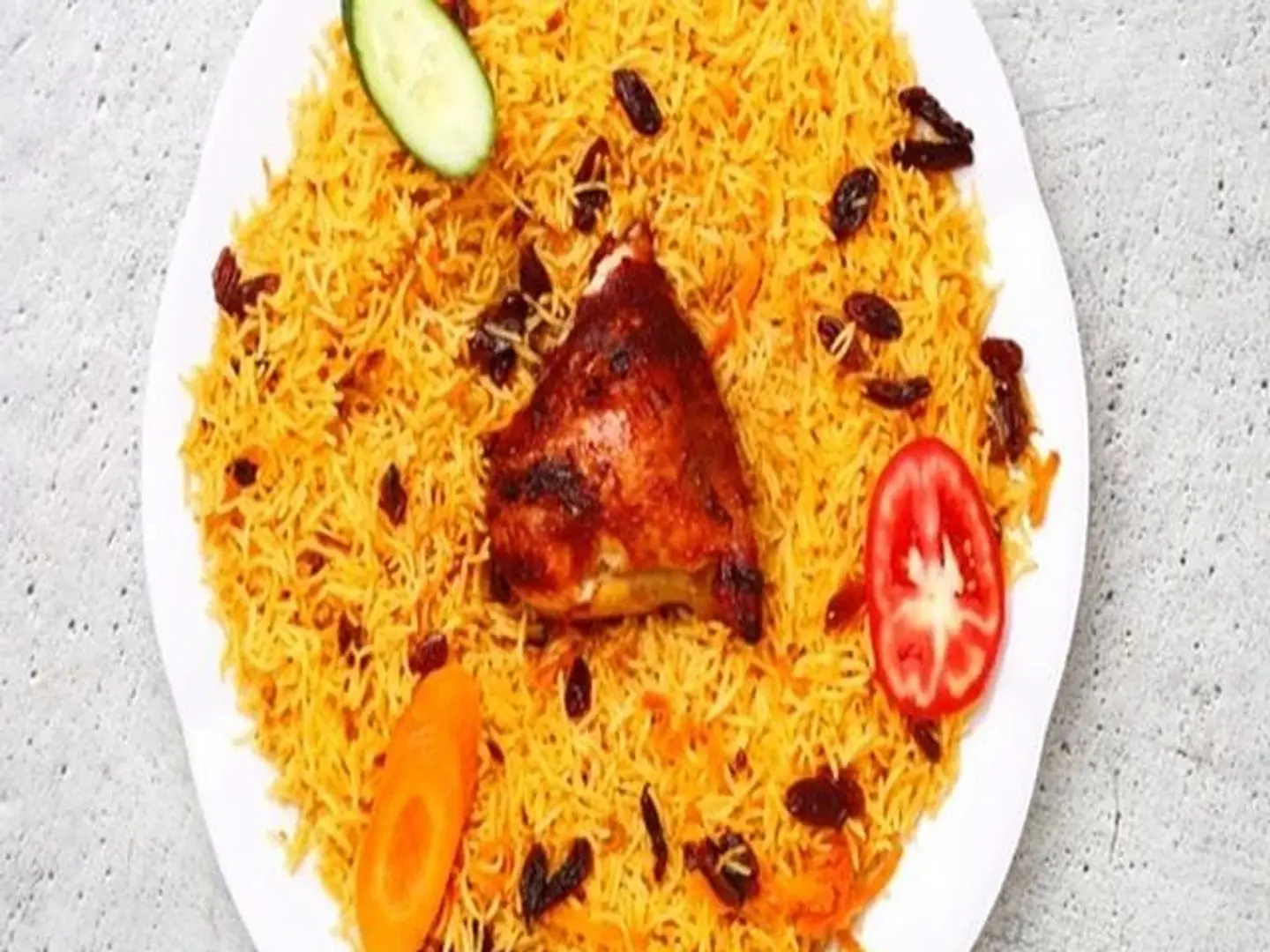 ربع دجاج شواية مع ارز احمر