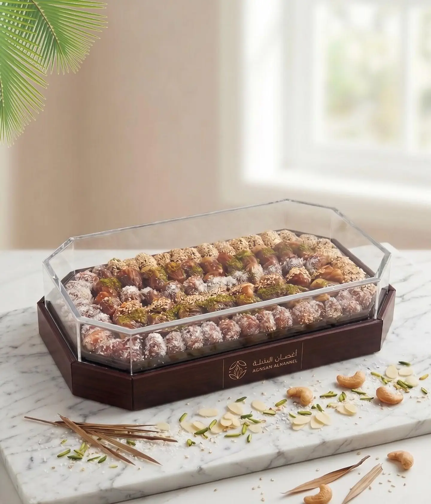 Luxury Stuffed Dates Tray With Clear Lid 127
