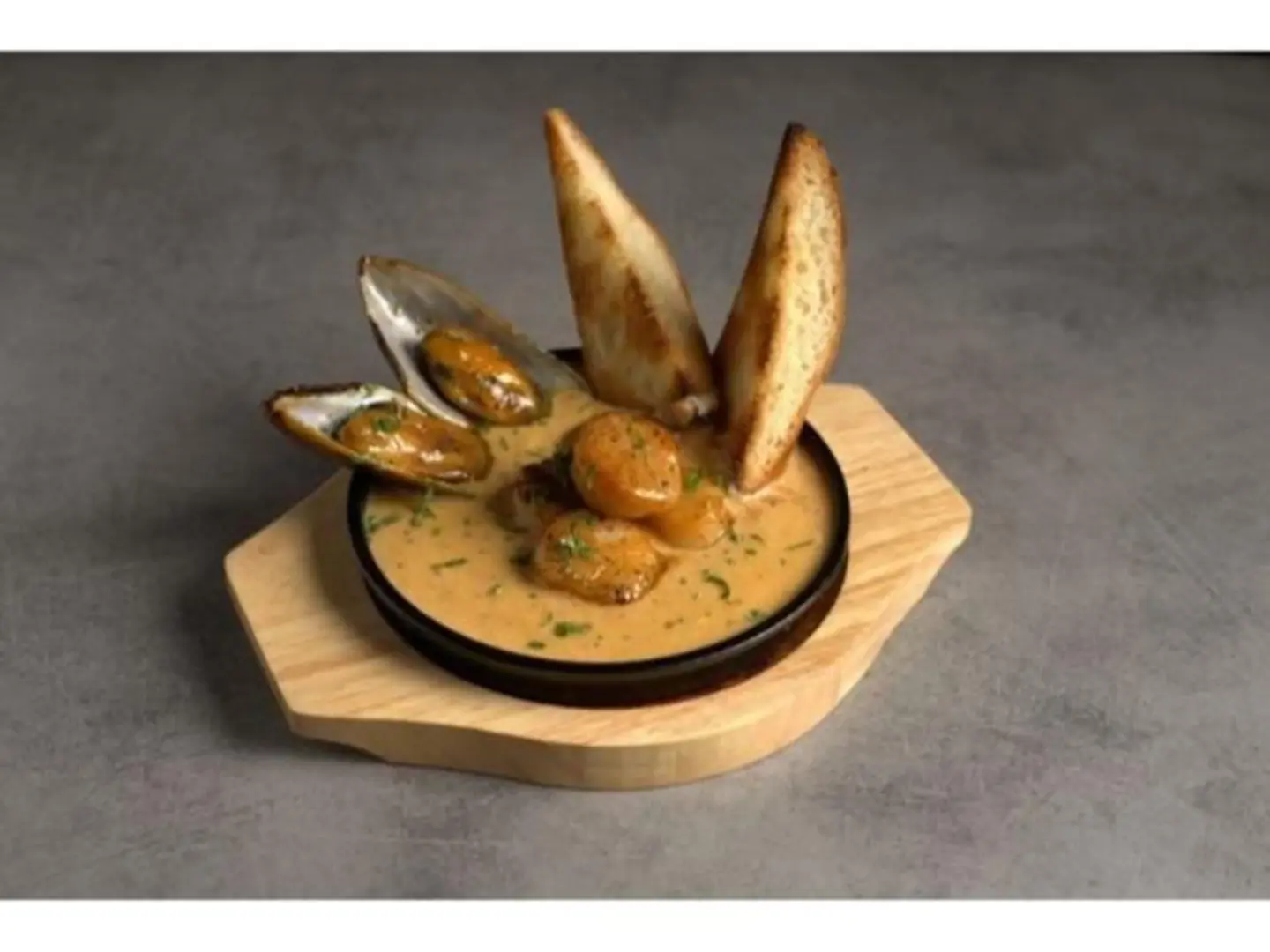 Scallopand Creamy Butter Glaze