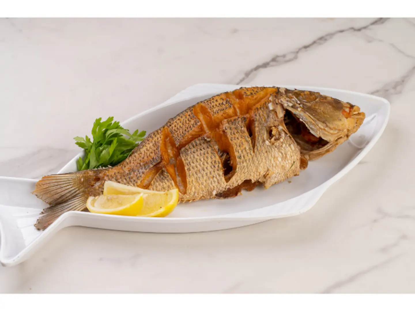 هامور الدمام مقلي بالخل والثوم