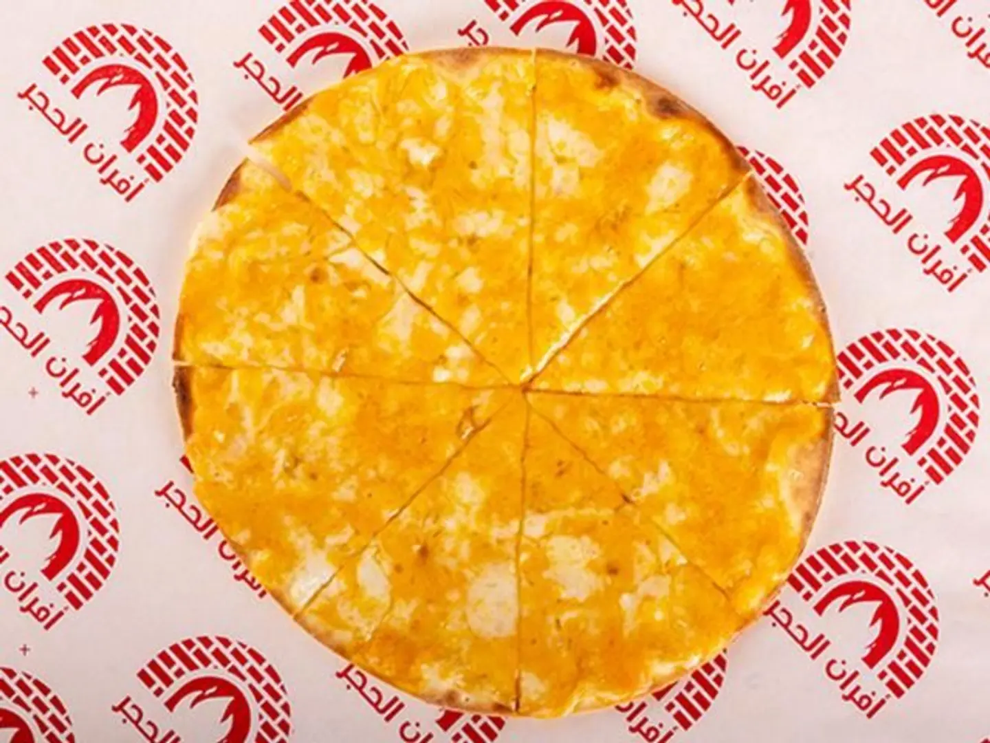 بيتزا الاجبان الاربعه