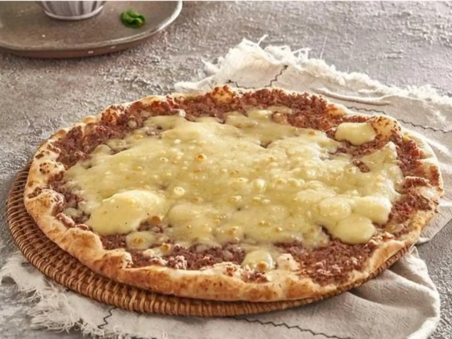 Meat And Cheese Manageesh