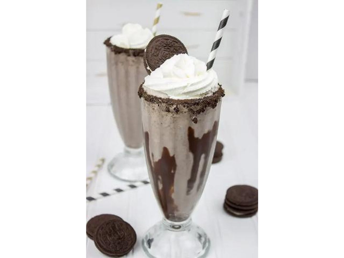 Milk With Oreo Ice Cream