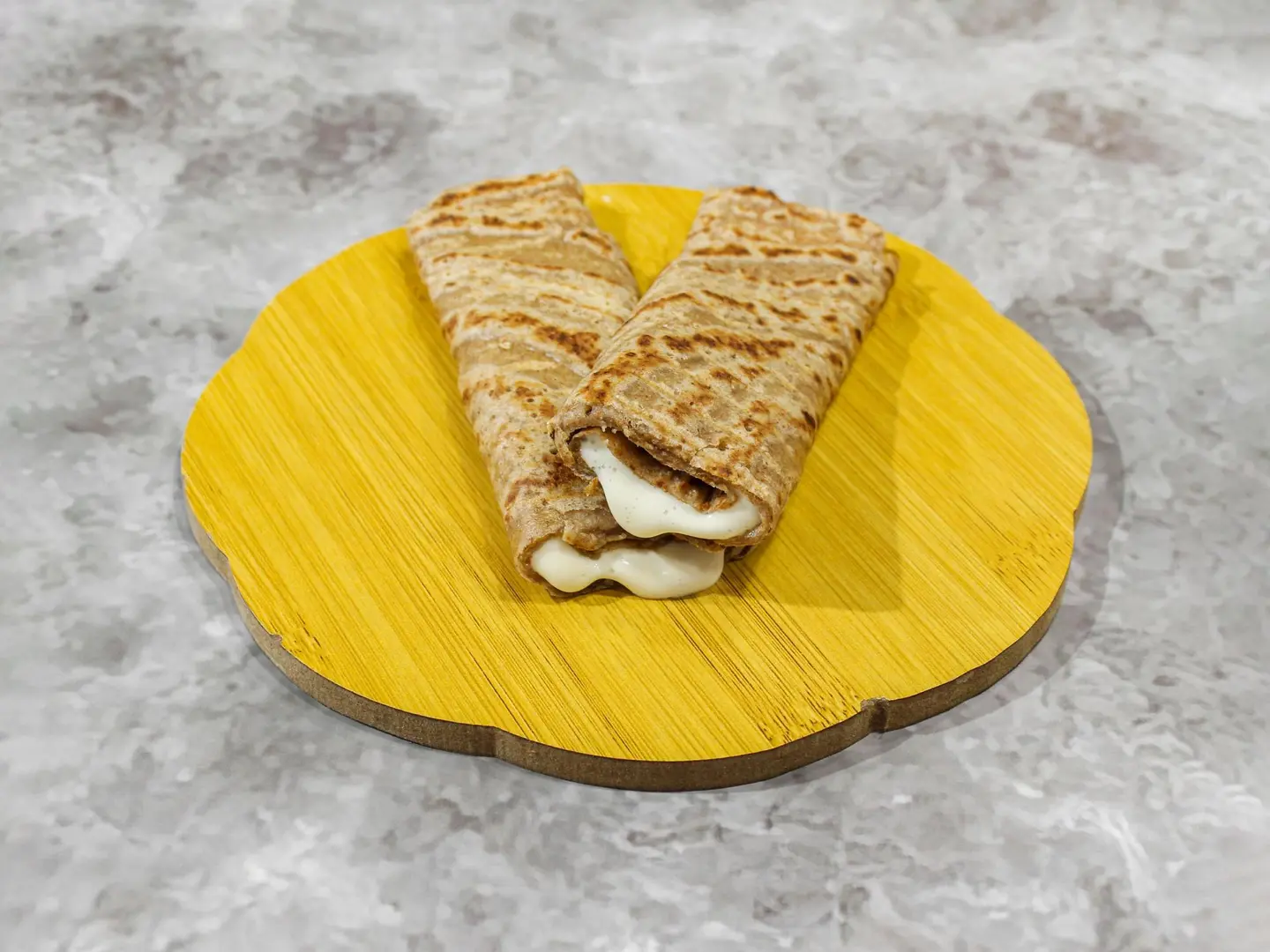 ساندوتش جبن سائل