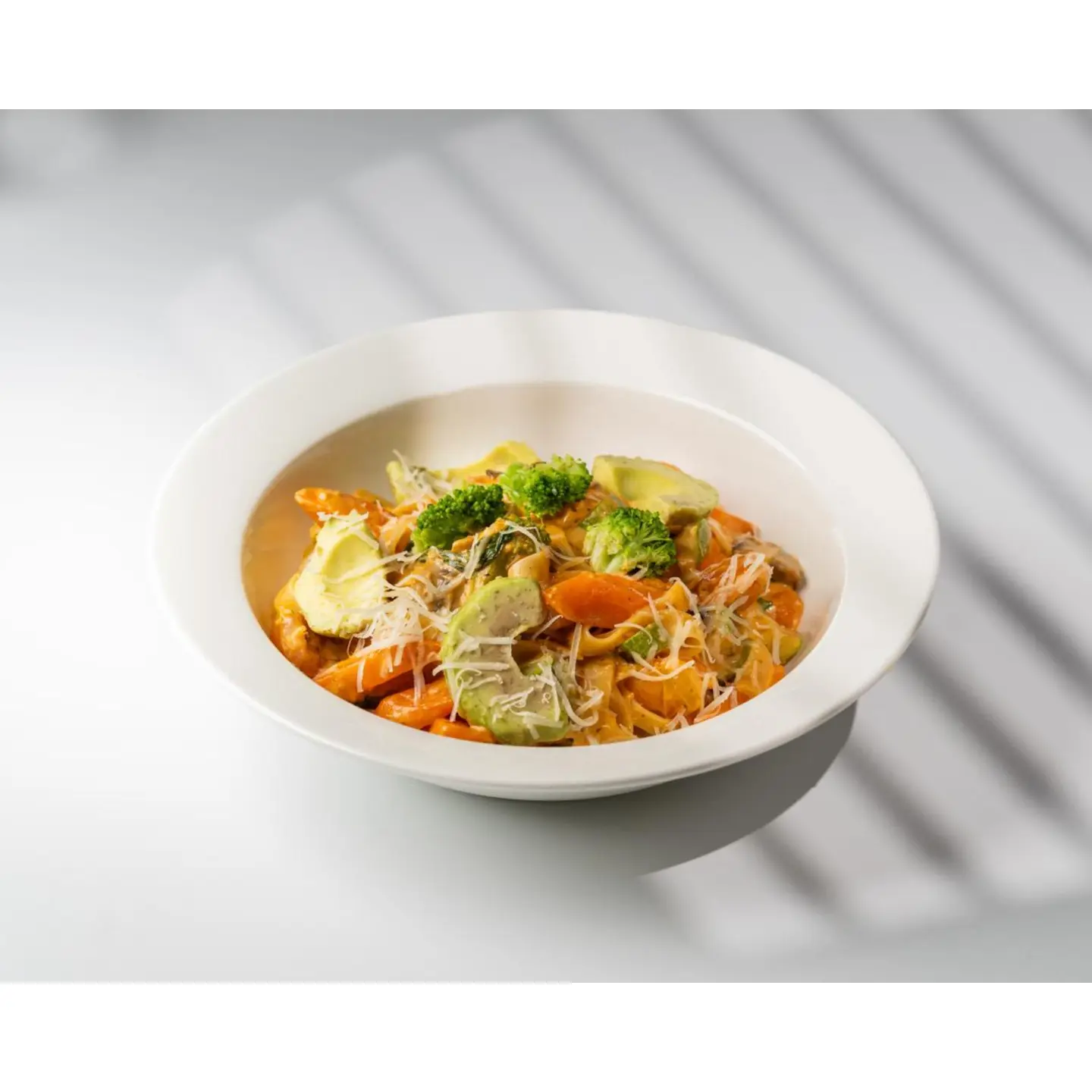 Avocado Pasta With Vegetables