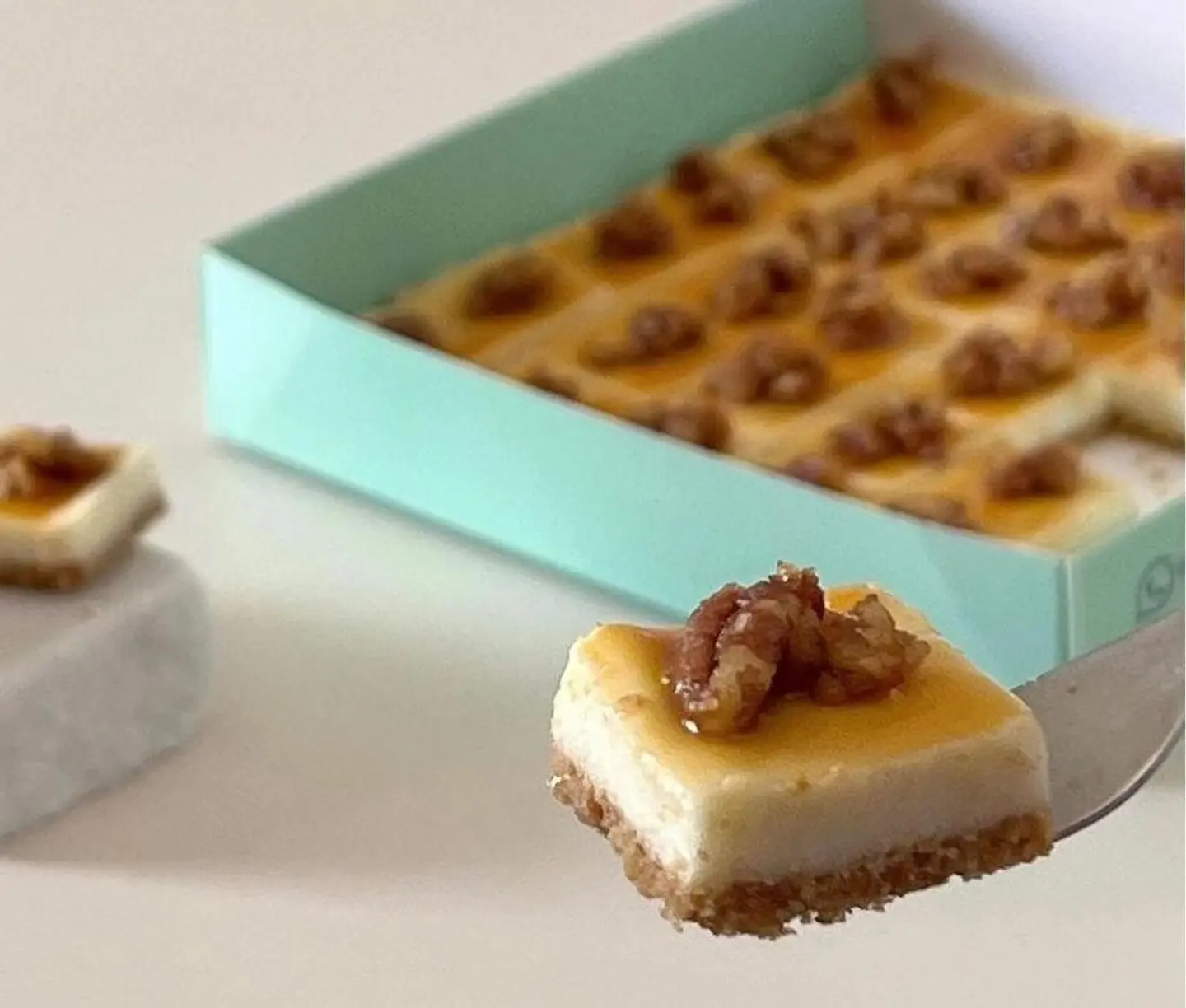 Pancake Pecan Yoghurt Cheesecake