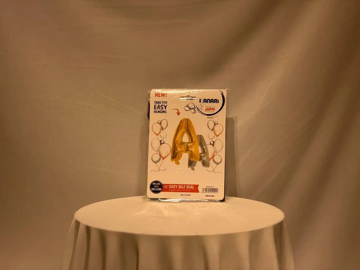 بالون على شكل حرف ميلاد