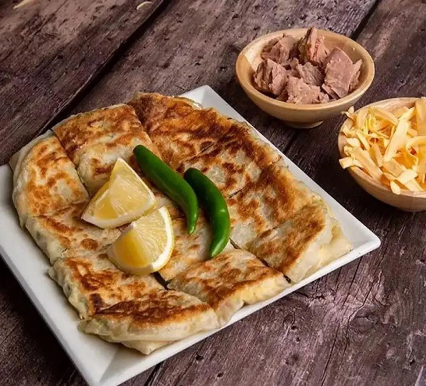 Tuna And Cheddar Cheese Mutabbak