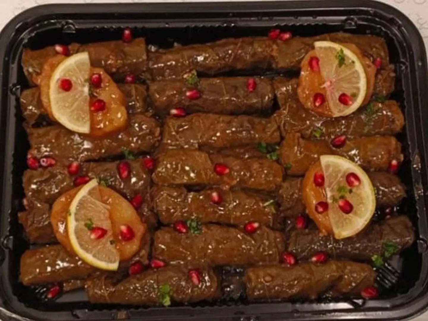 ورق عنب وسط