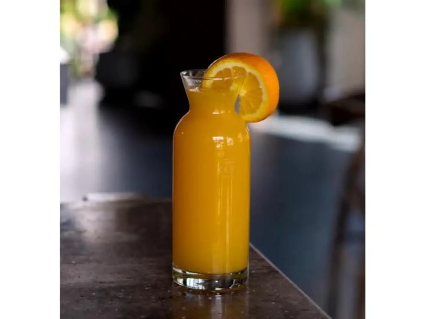 عصير البرتقال الطازج