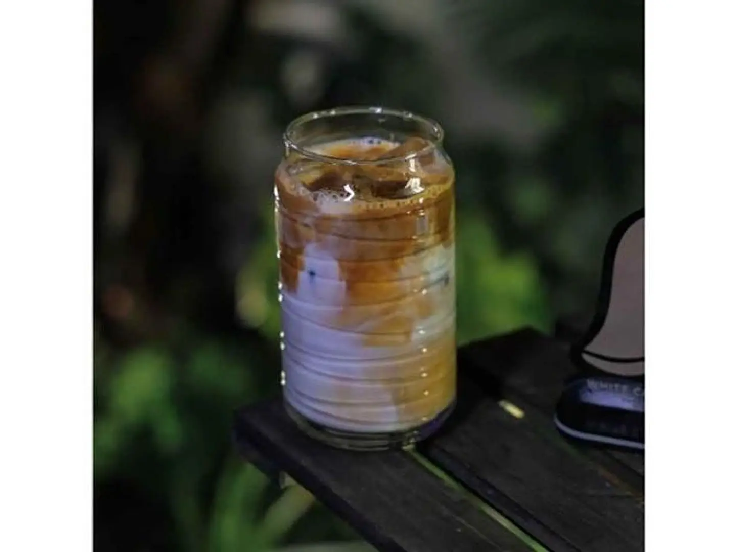 Iced Shaken White Mocha