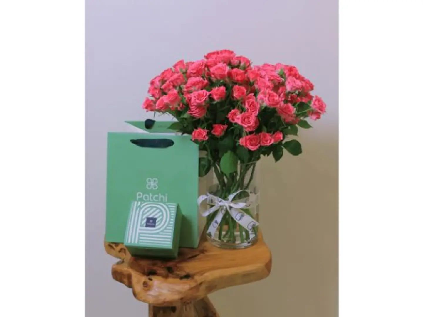 Patchi Chocolate With Baby Jealousy Roses