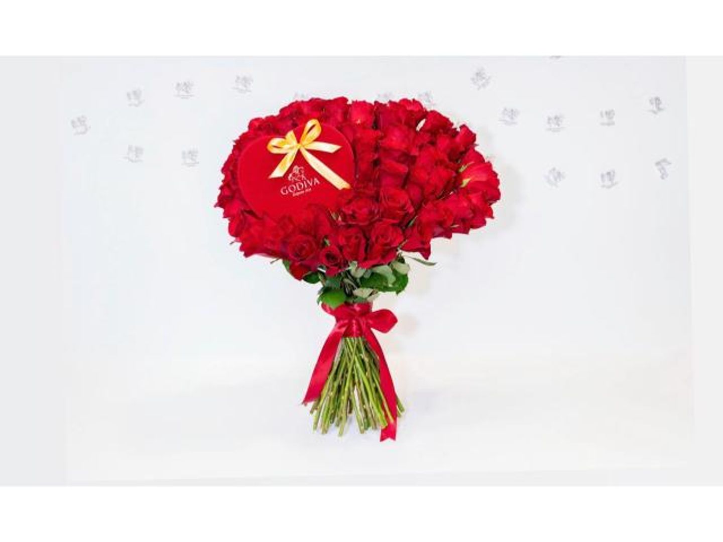 Medium Godiva Chocolate With Large Red Heart Bouquet