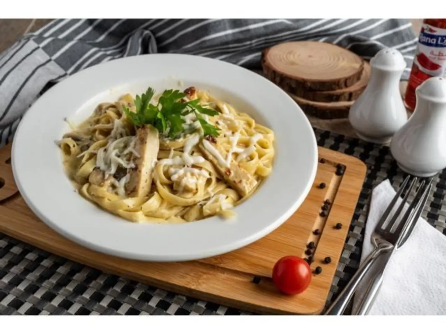 فيتوشيني دجاج