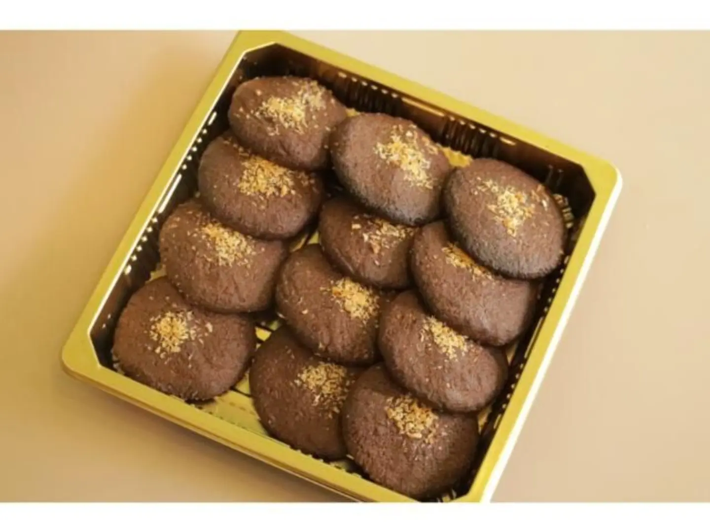 Keto Chocolate Chip Cookies