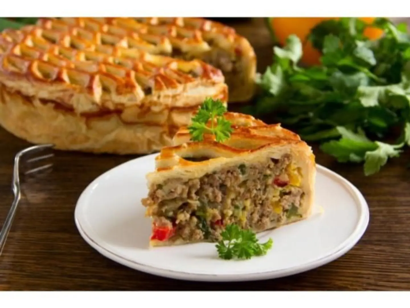 Lahmah Bel Ajeen With Vegetables