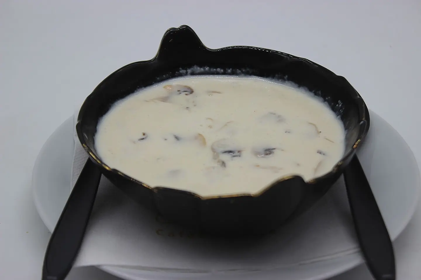شوربة دجاج بالمشروم