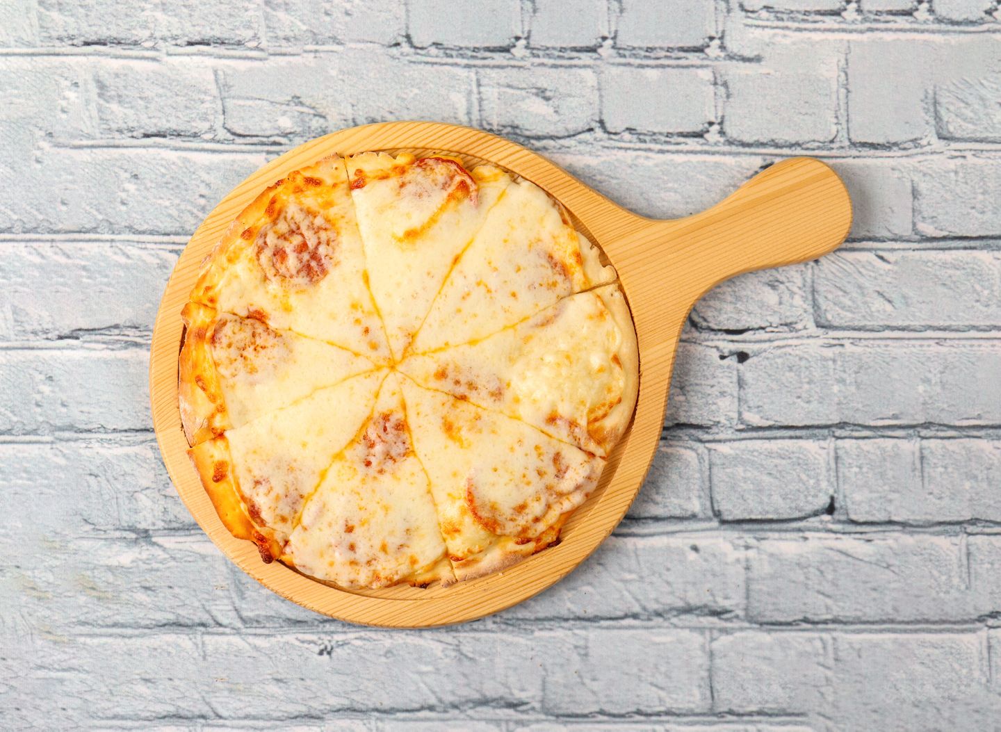 Pepperoni Cheese Manqusha