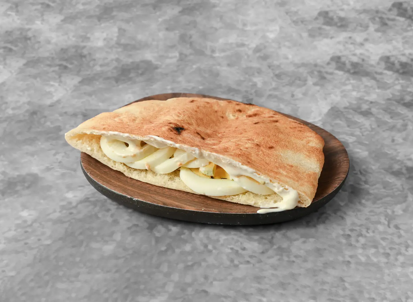 ساندويش بيض مسلوق