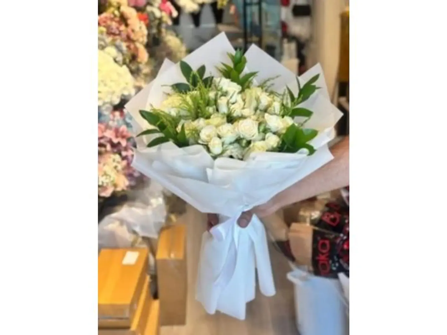 Lavet White Bouquet