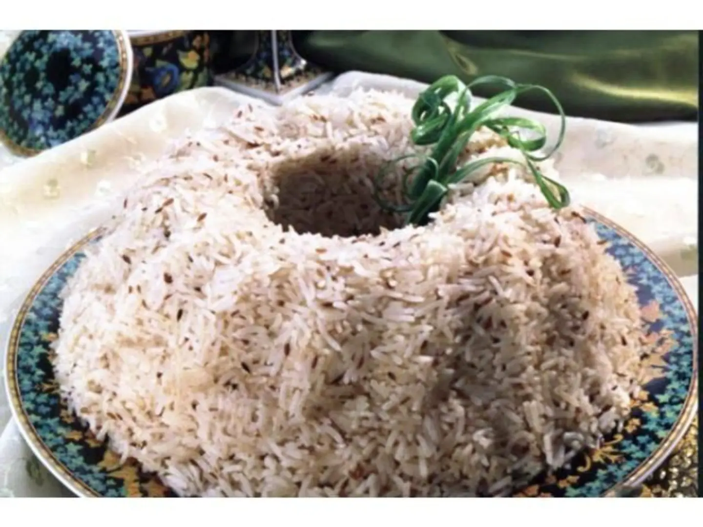 رز بالكمون