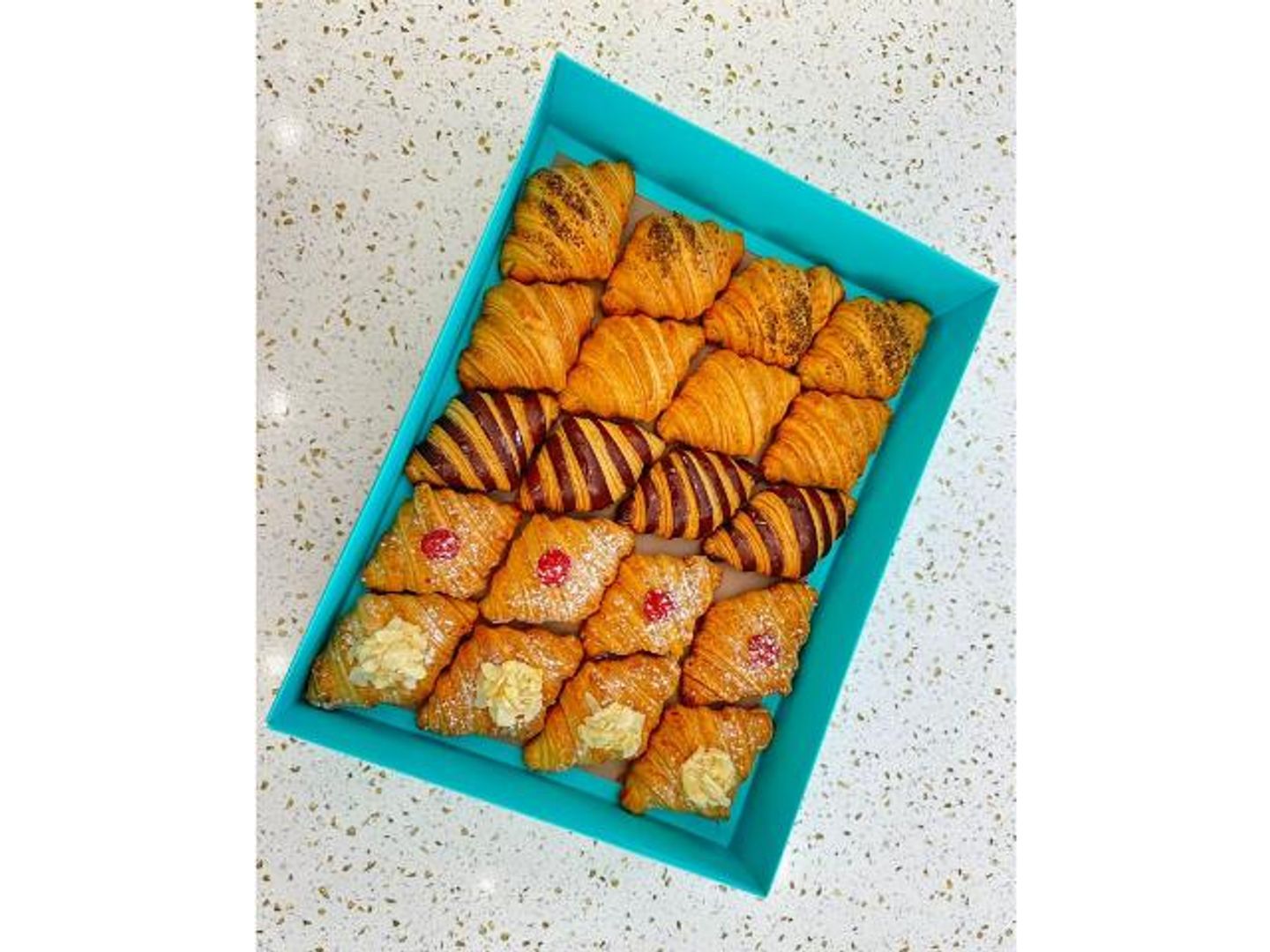 Mini Croissant Box 20 Pieces