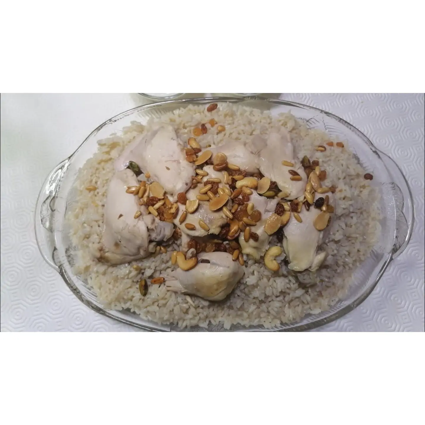 نص دجاج مسلوق مع الارز