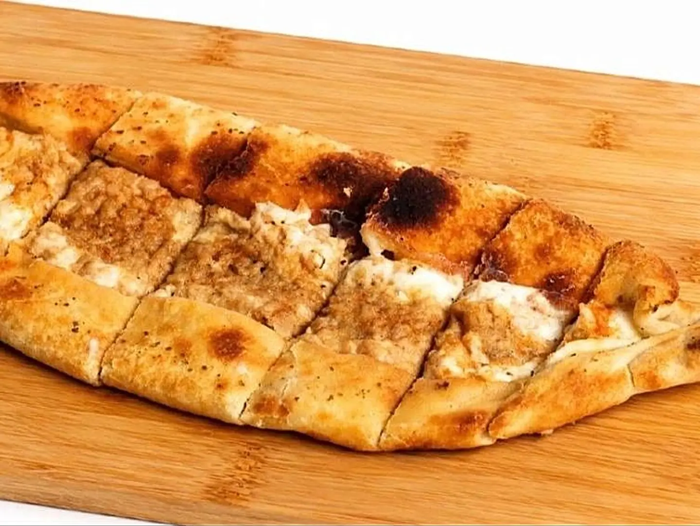 مناقيش تونه مع جبن