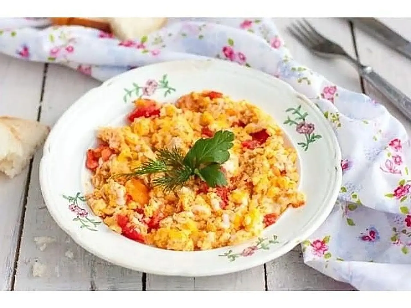 Shakshouka Plate With Cheese