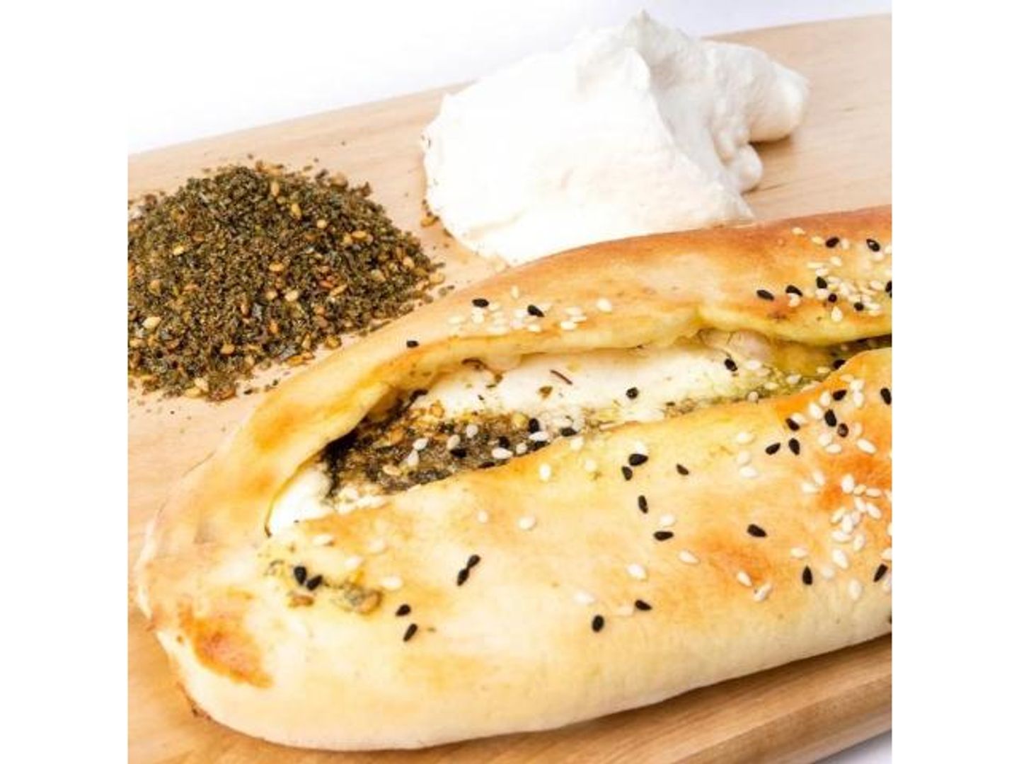 فطيرة لبنة بالزعتر